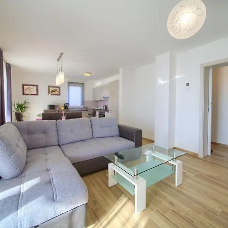 Karmen Apartment Krk Town