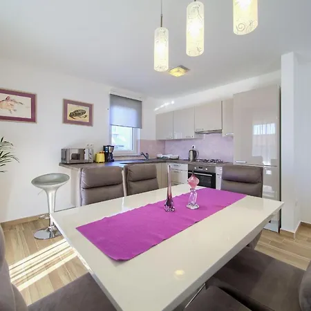 Karmen Apartment Krk Town