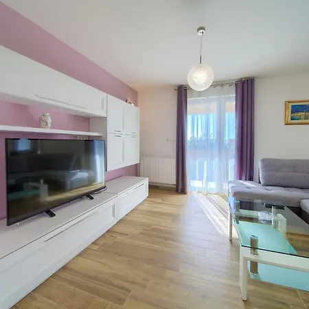 Apartment Karmen *